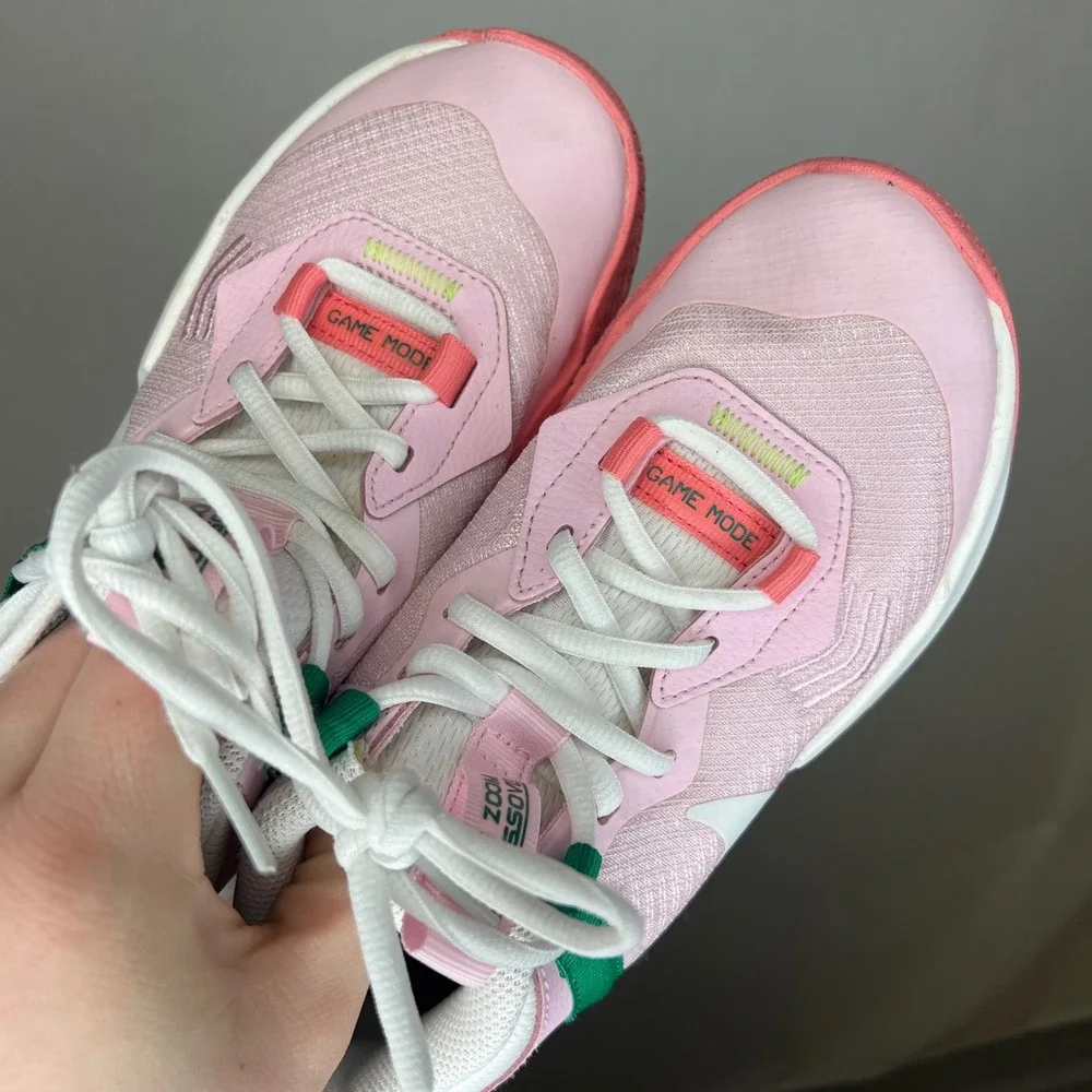 Nike Air Zoom‎ Crossover GS Pink Green White Basketball Shoes Kids 3.5Y